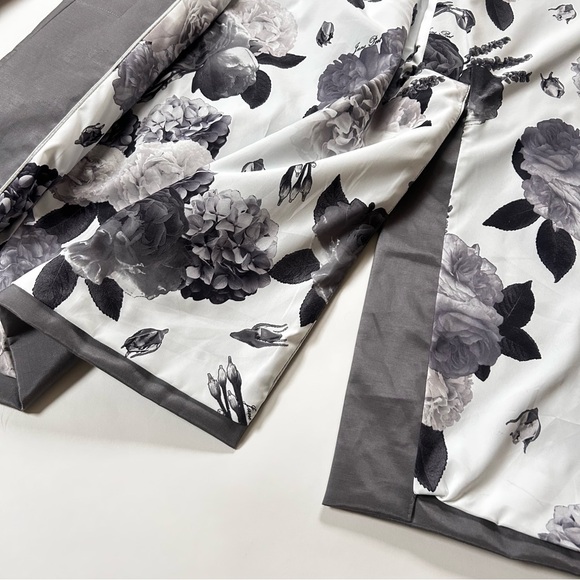 Jane Post raincoat - Picture 4 of 11